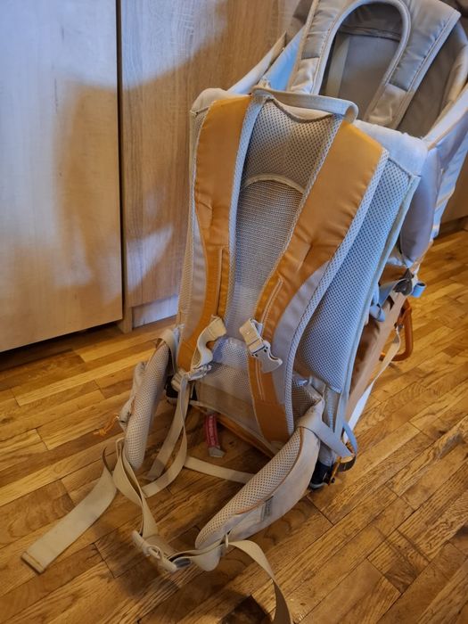 Rucsac drumetie pt transport bebe- de inchiriat