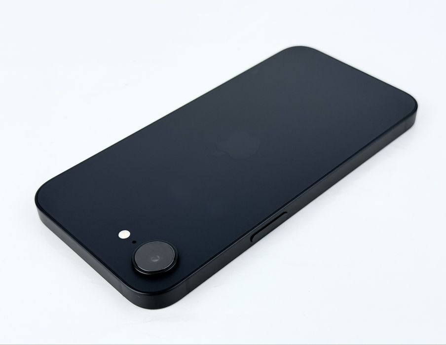 Apple iPhone 16e 128GB Black 100% Батерия! Гаранция!