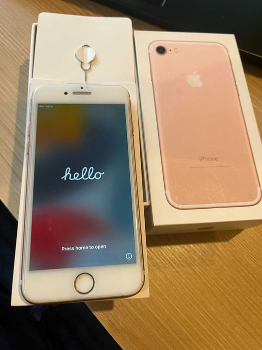 Перфектен и запазен като нов Аplle iPhone 7