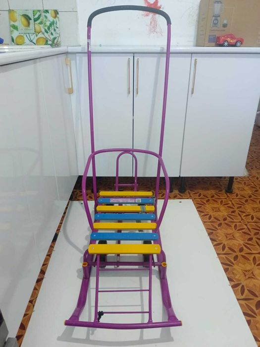 Продаются санки за 10 000