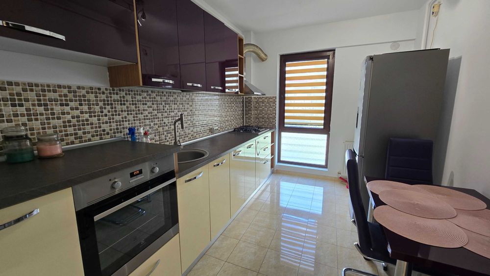 Apartament cu 2 camere și loc de parcare - proprietar direct