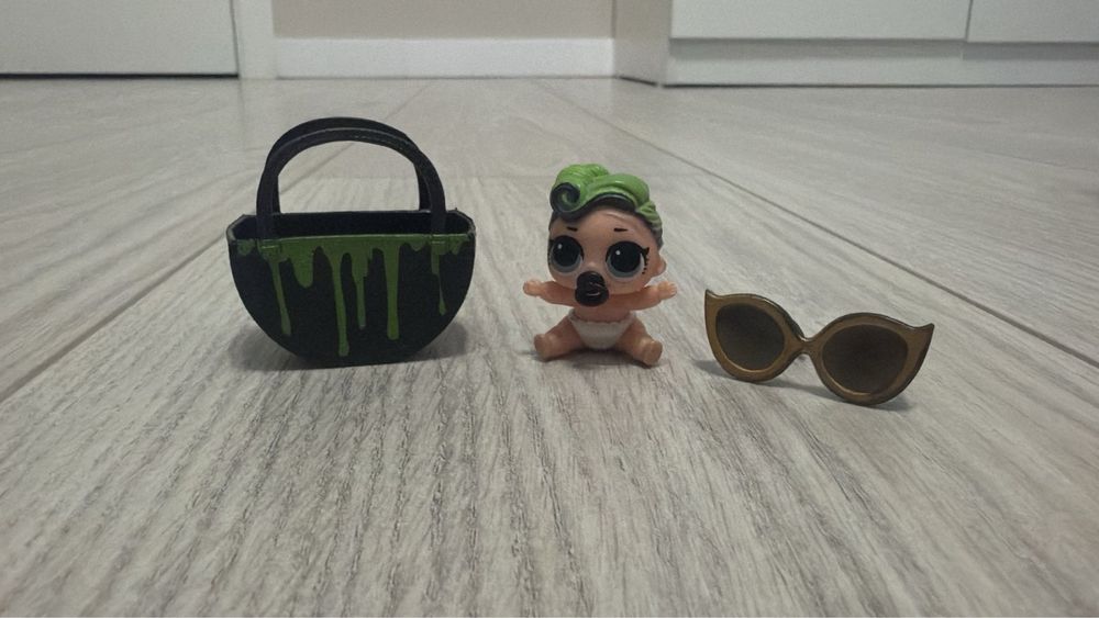 Продам куклу лол оригинал