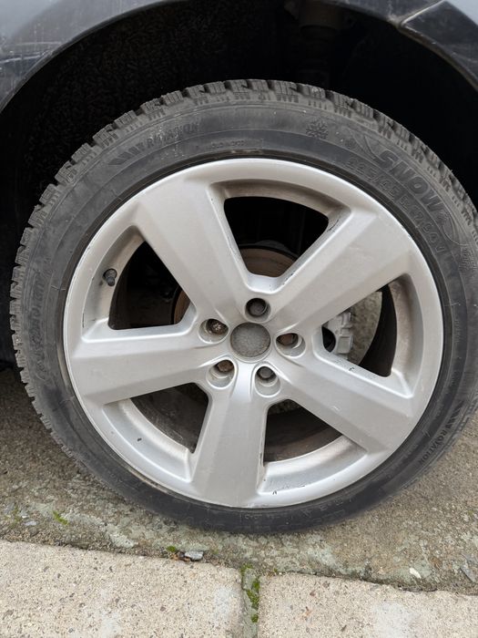 Джанти 17 5х100 с хубави зимни гуми