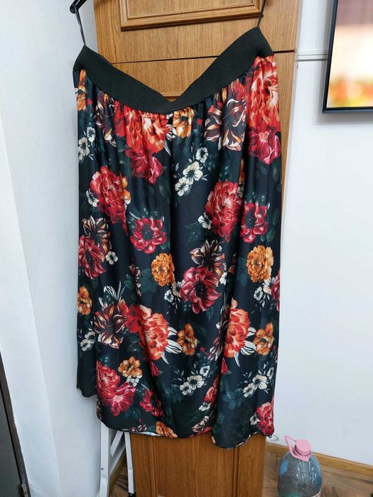 Fusta neagra cu flori