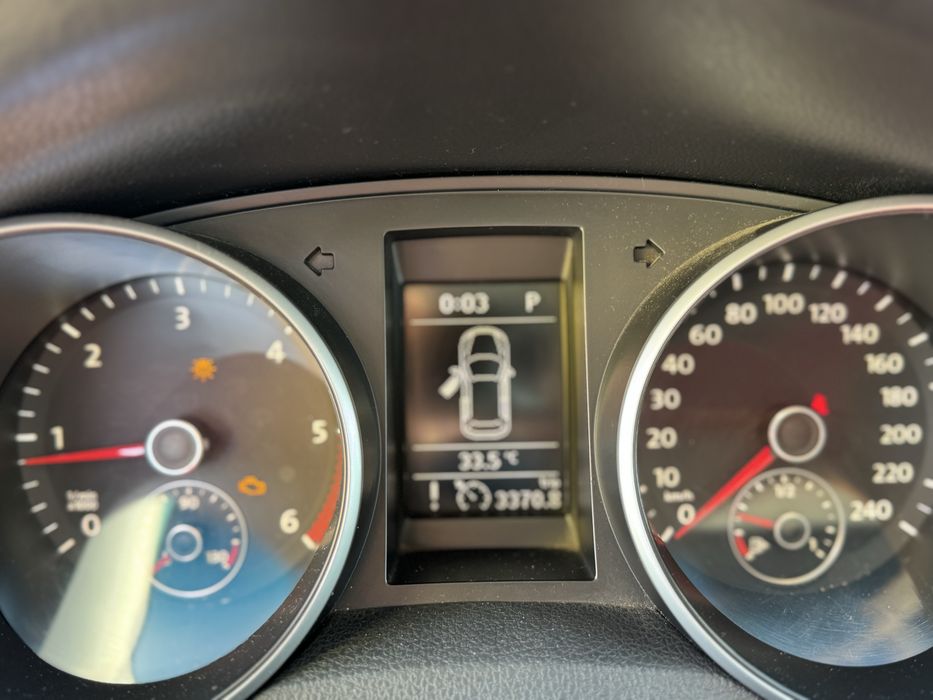 Volkswagen Golf VI / Automat DSG cutie defecta/ 2010 / 1.6 Diesel / AC / 2500 Euro