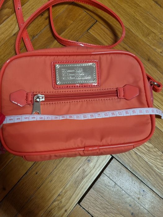 Дамска чанта guess оригинална