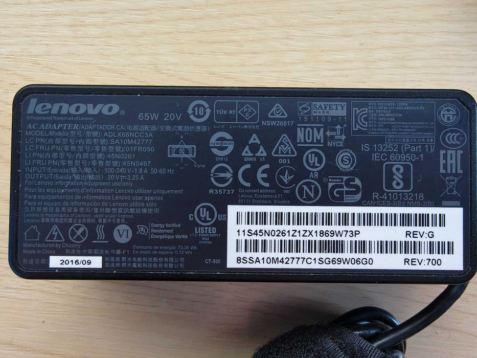 Încărcător laptop original Lenovo 65W, mufă Lenovo. Model ADLX65NCC3A.