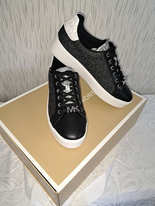 Продам кеды Michael kors