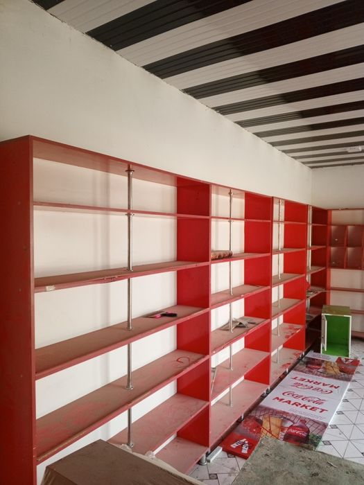 Магазин учун полкалар холати йахши ва йанги халаденик