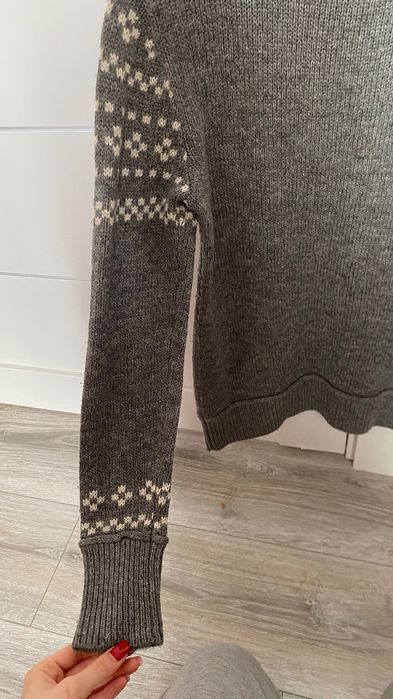 Кофты теплые, в хорошем состоянии!