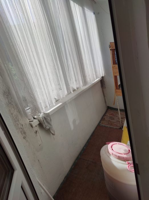Vând apartament 4 camere decomandat