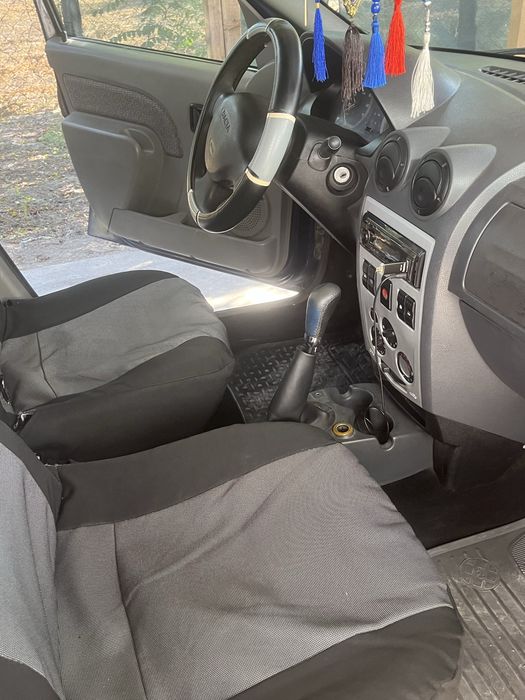 Vand Dacia Logan
