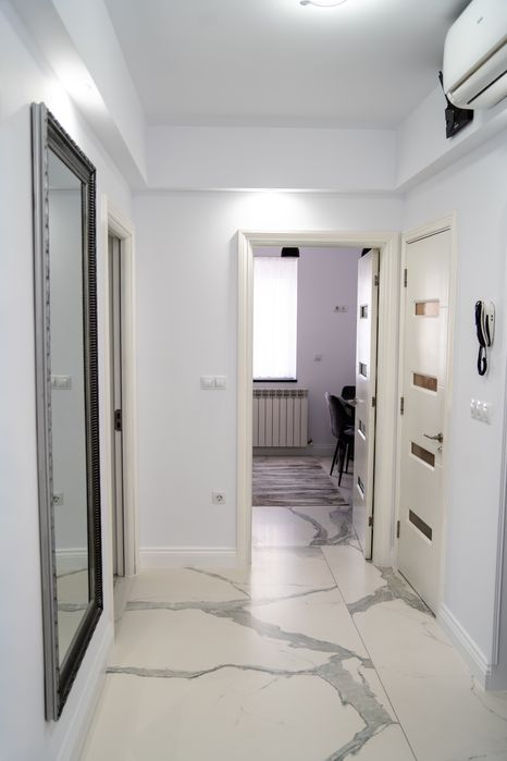 Ultracentral apartament 2 camere decomandat de inchiriat termen lung