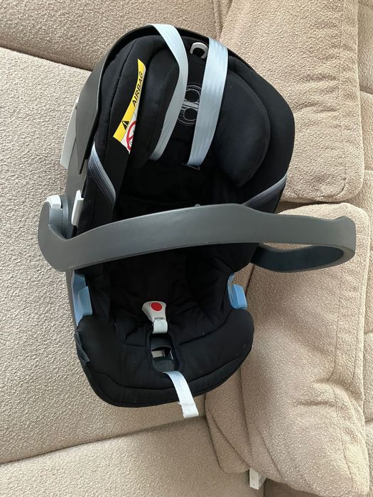 Scoica Cybex aton 5 cu isofix