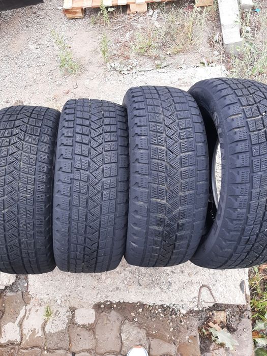 Продам шины 235/55/18  Китай