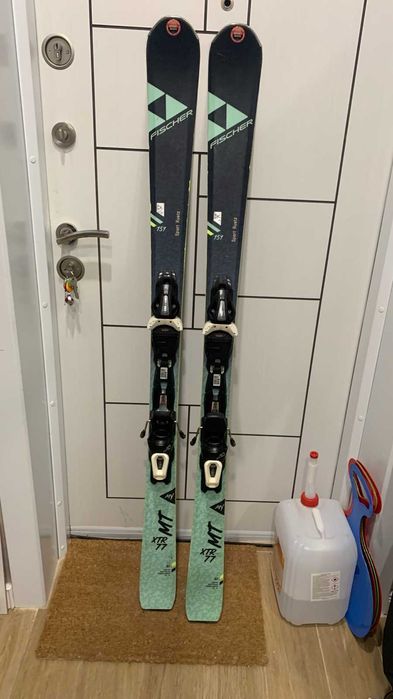 Нови ски на един сезон