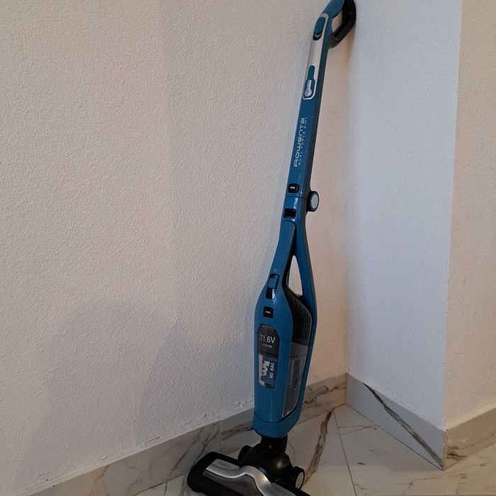 Безкабелна прахосмукачка ROWENTA Dual force 2in1