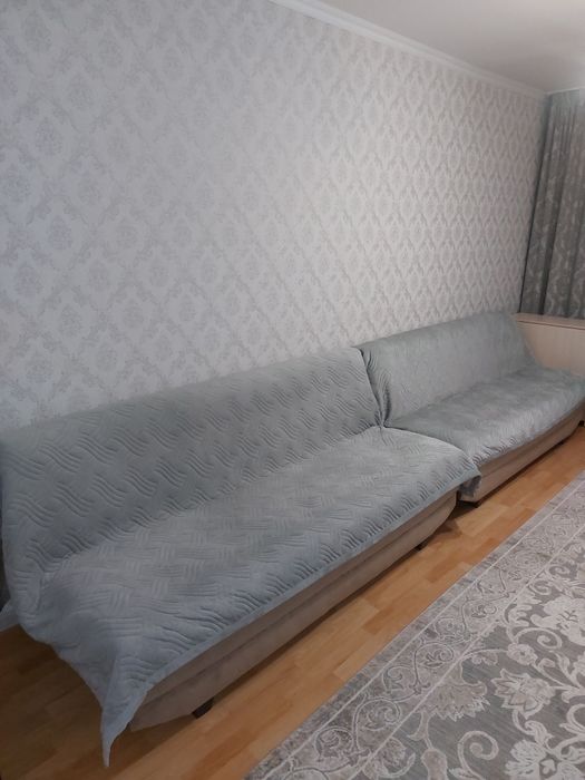 Продам диван 4м  .