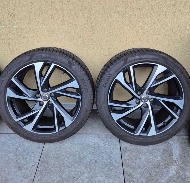 Jante Volvo R20 Original, Pirelli P Zero 245/45 (2024) XC40 XC60 XC90