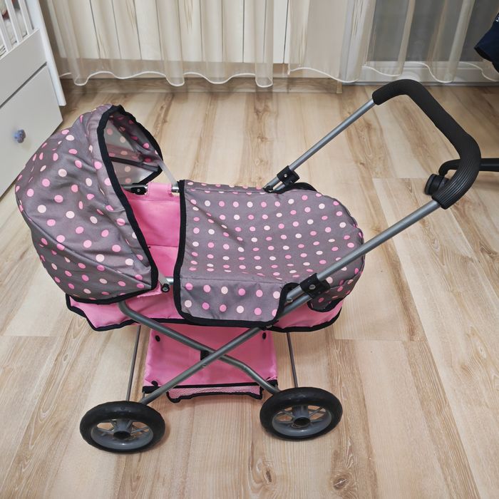Количка за кукла