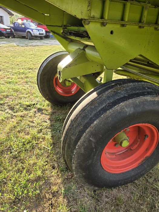 Claas Dominator 56