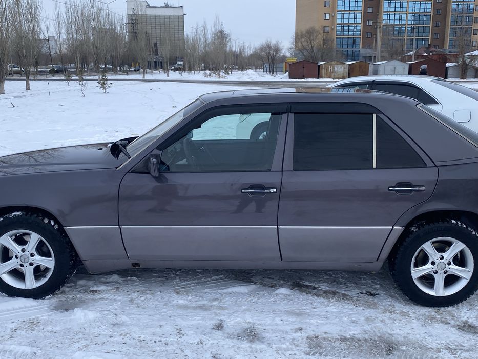 Продам мерседес 124