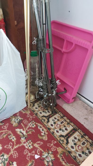 Продам карниз недорого