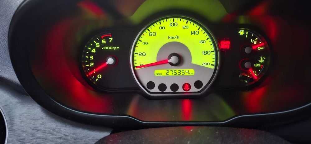 HYUNDAI i10 2008 — imagine 4