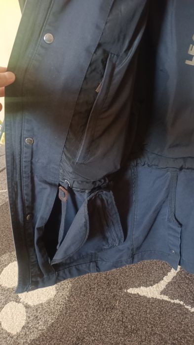 Продам куртку  черного цвета