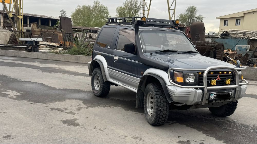 Продам митсубиси паджеро 2
