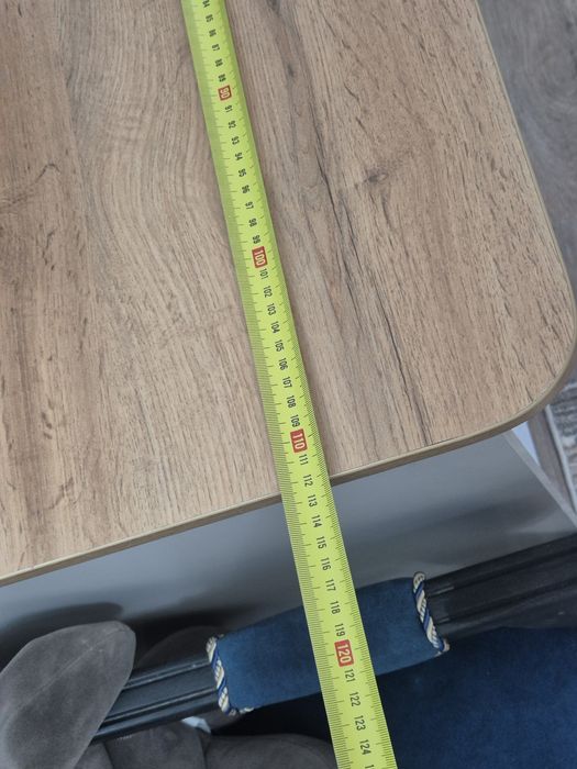 Продам однотумбовый письменный стол. Б/у в хорошем состоянии.