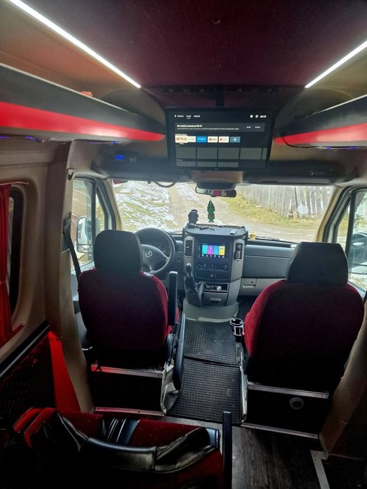 Mercedes Sprinter 8+1 interior Vip Accept unele variante