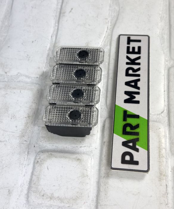 Подсветки за врата AUDI QUATTRO A3 A4 A6 A7 Q3 Q5 Q7 Q8 4G0052134E 4G0052135E