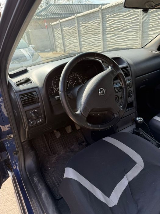 Vând Opel Astra 1.6 benzina