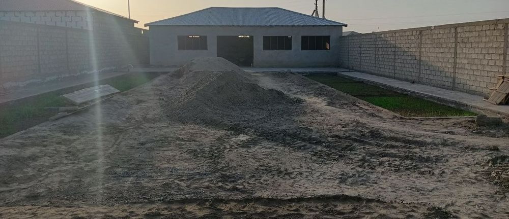 Ishxona sotilada 10st