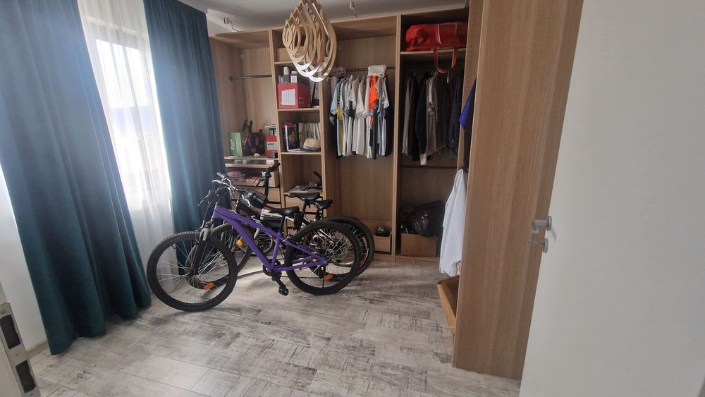 De Vanzare Casa Domnesti