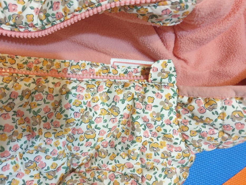 Geaca fetițe Mothercare iarna,6-9 luni + (9kg),purtata de 3 ori,perfec