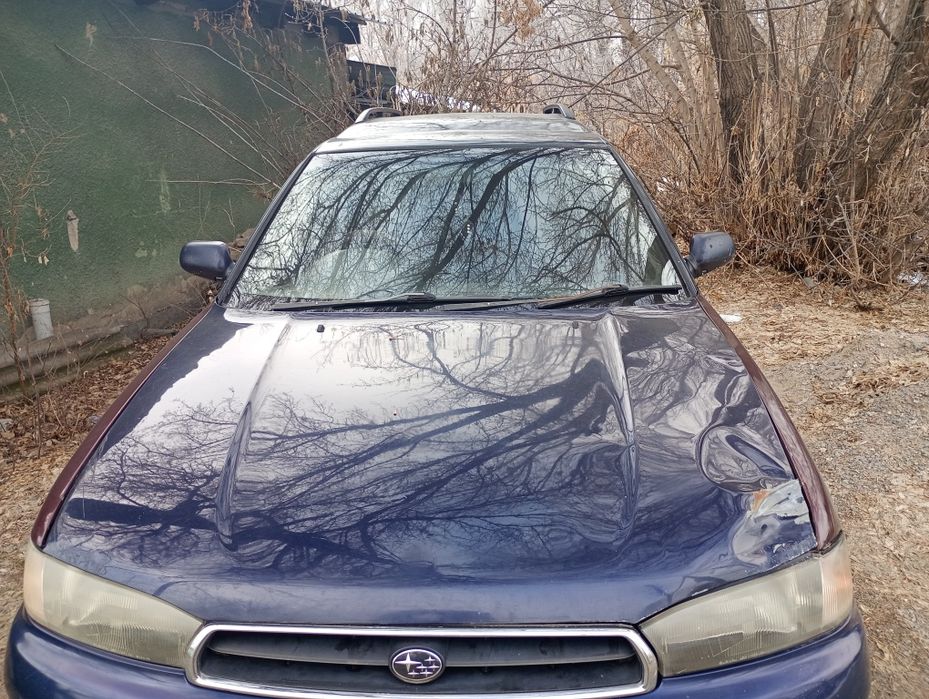 Продам капот Субару