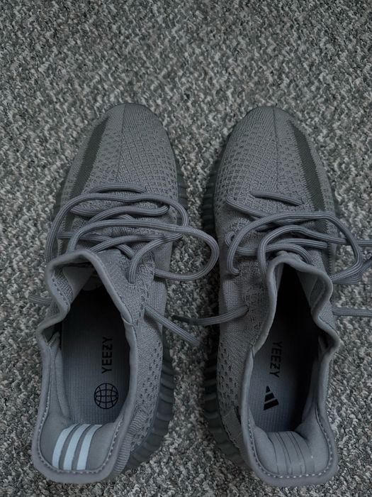 Yeezy boost 350 grey