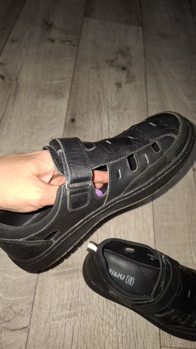 Продам туфли на мальчика