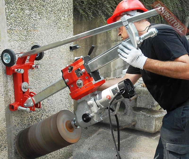 Beton devor teshish xizmati