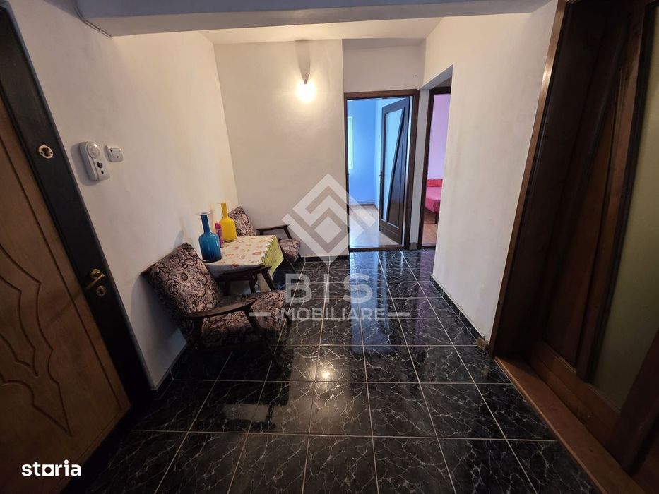 Apartament 3 camere zona Stefan Cel Mare