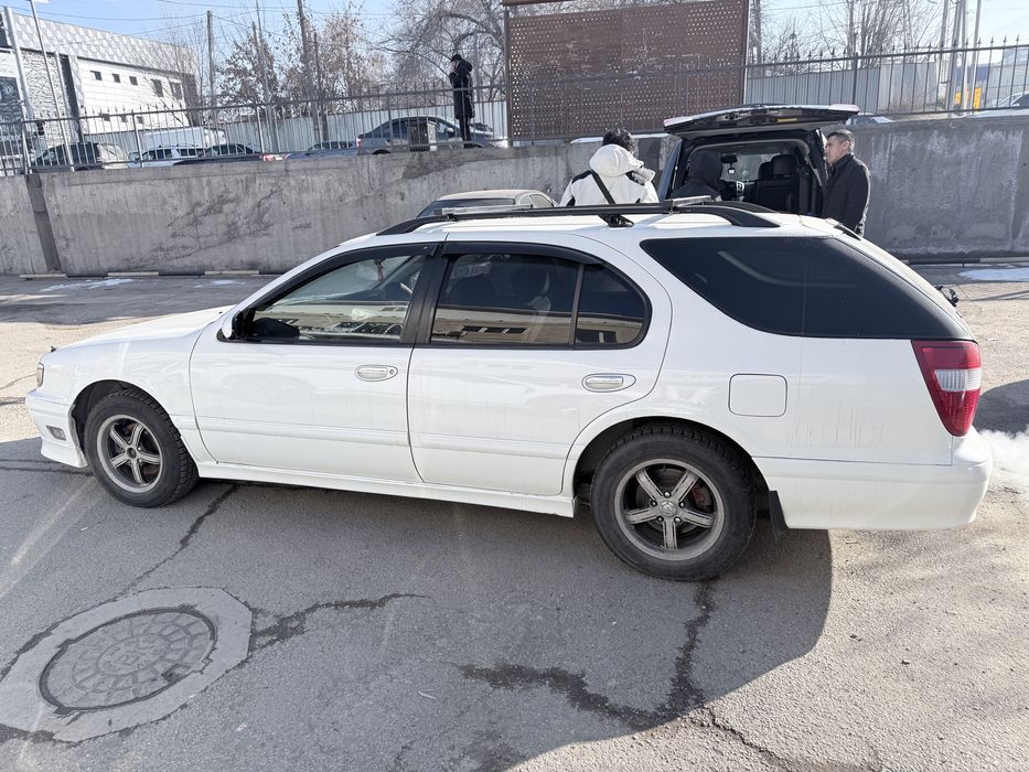 Nissan cefira универсал