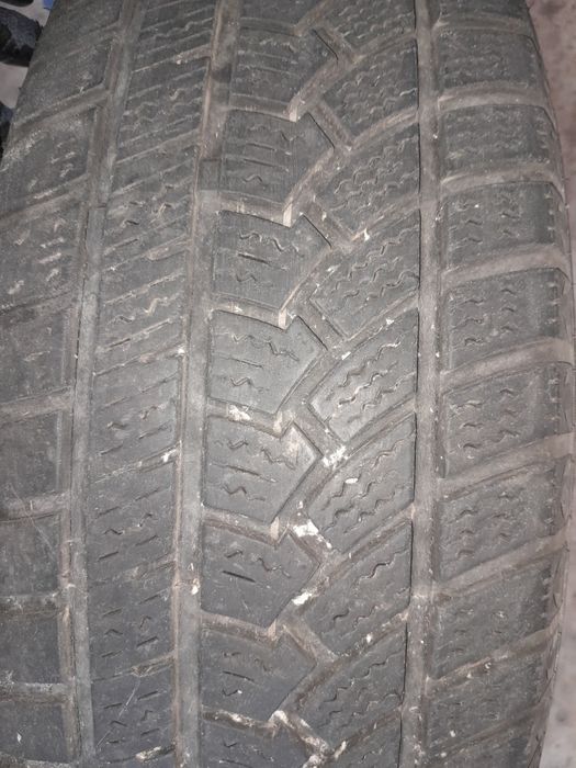 Set 4 Anvelope Iarnă 215/60 R17 Hifly Win-turi 212 - Dacia Duster (NEGOCIABIL)