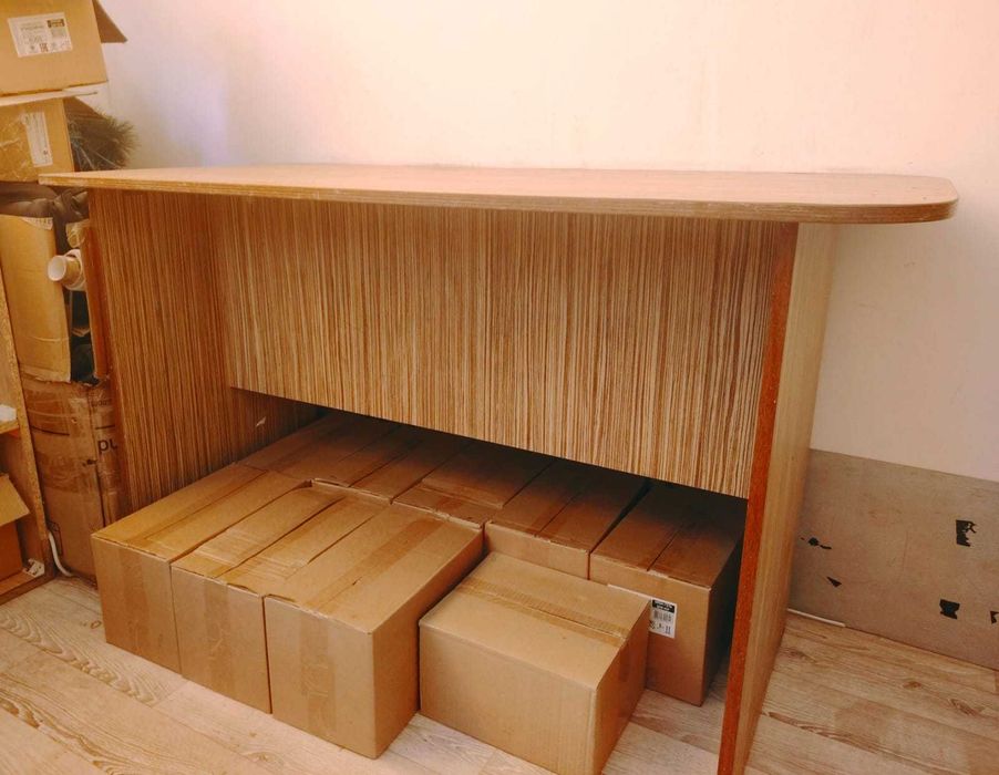 Стол б/у для дома или офиса