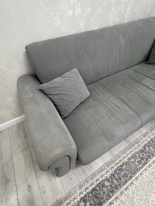 Продам диван срочно