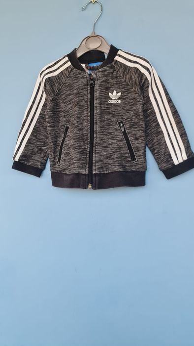 Адидас анцуг за бебе