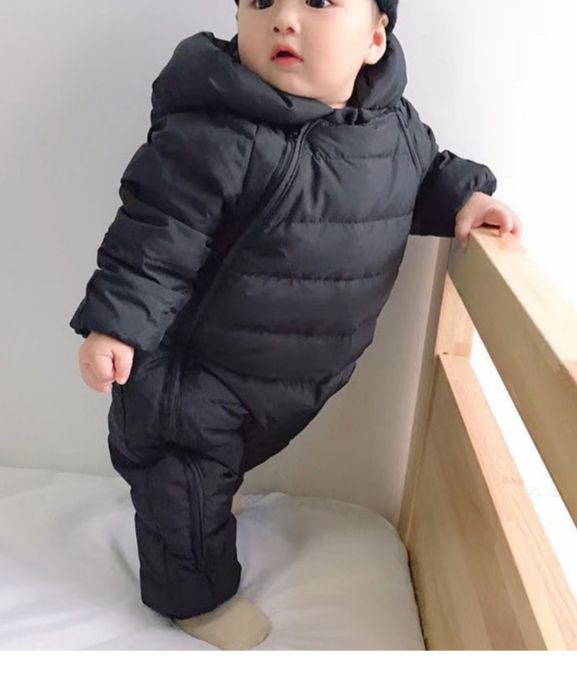 Продам детские комбинезон