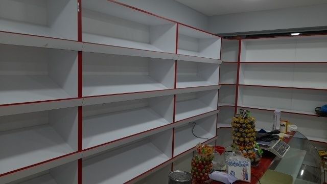 dokon uchun stelajlar