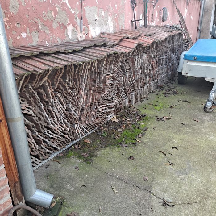 Țiglă veche pentru casa